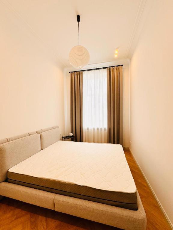 в центрі Apartment *